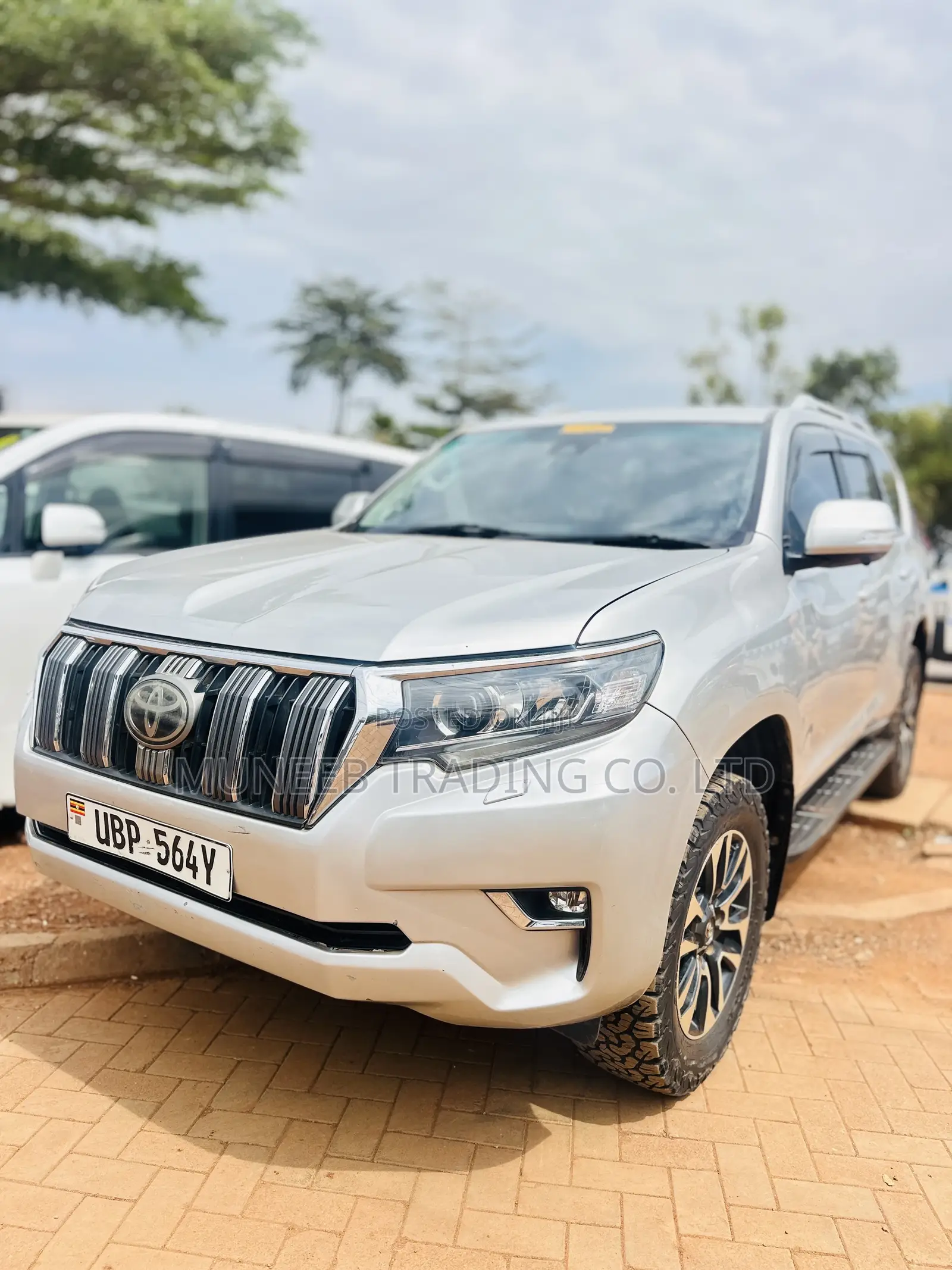 Toyota Land Cruiser Prado 2.8 2018 Silver