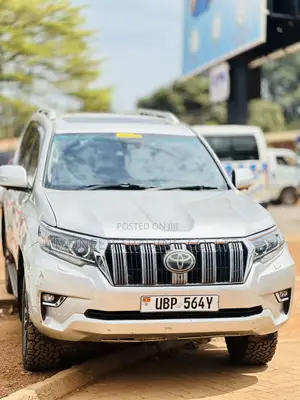 Toyota Land Cruiser Prado 2.8 2018 Silver