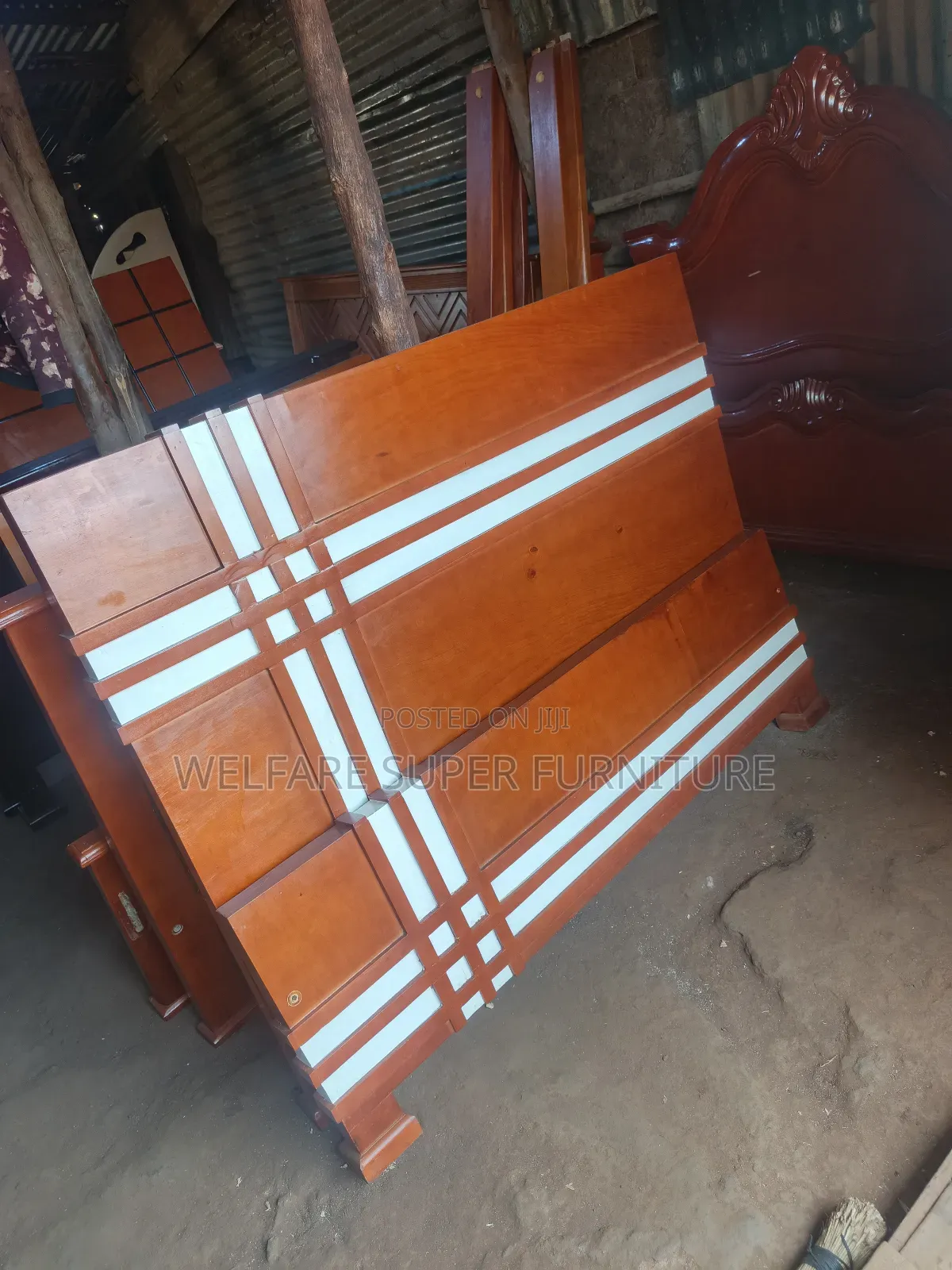 5_6bed in Mahogany Timber