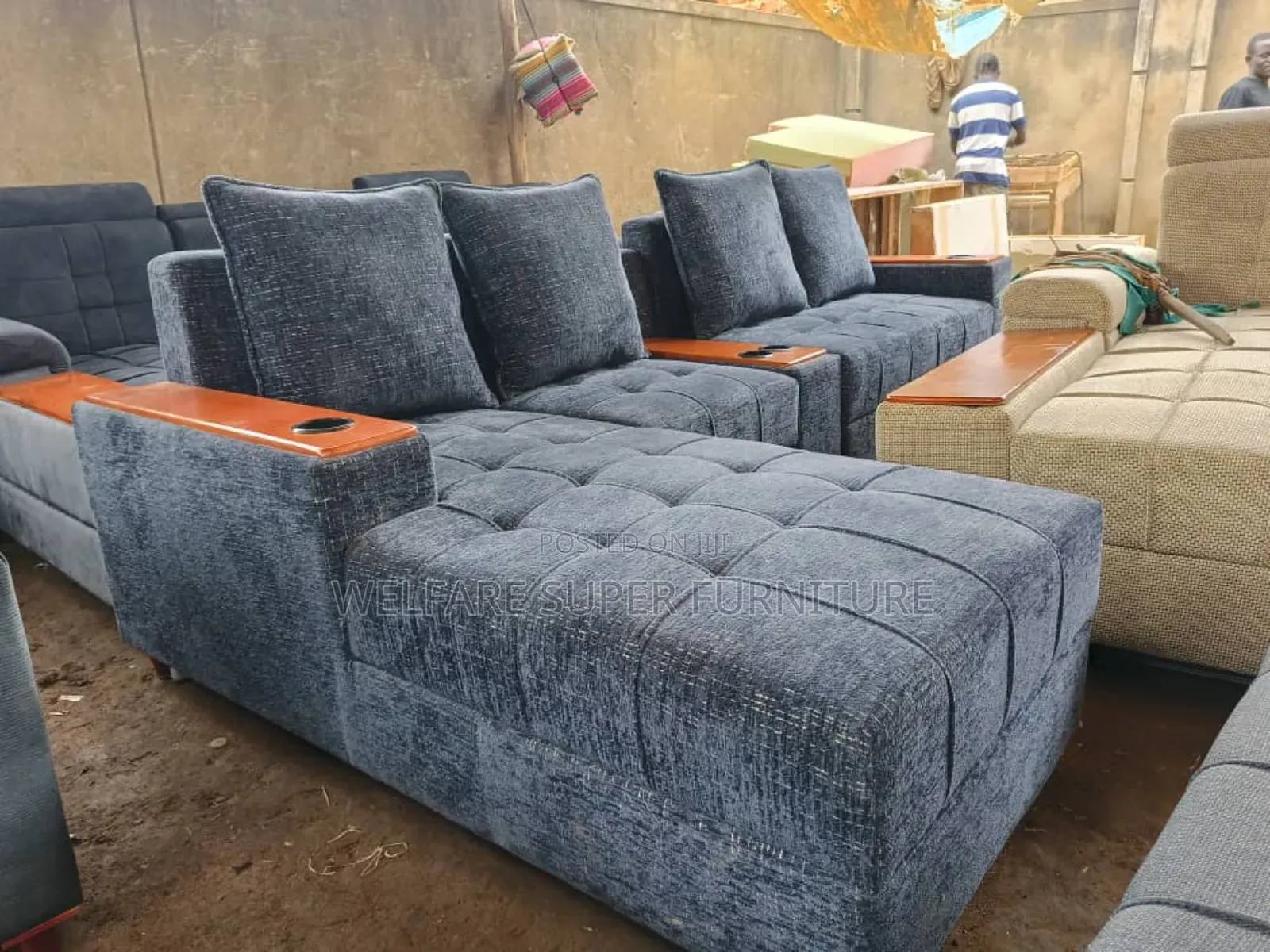 Portable 5seater L Chair in Grew Colours
