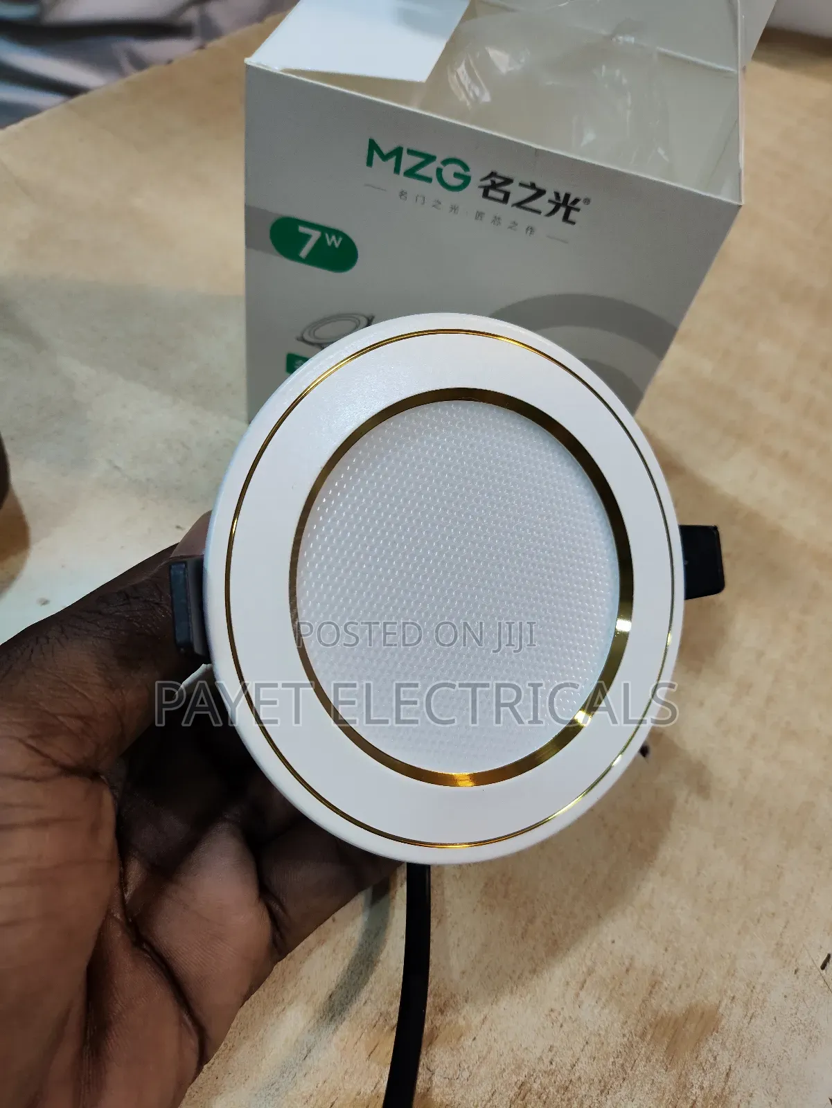 MZG Spot Light for 7watts.For 3colours