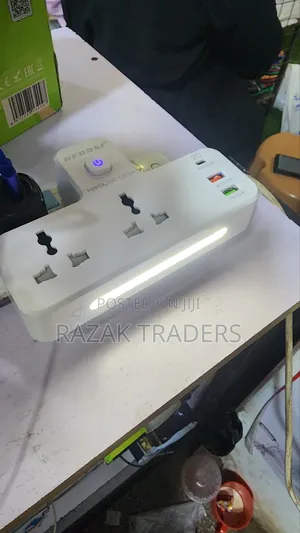 3in1 Dual Usb Universal Socket With Type C and Light