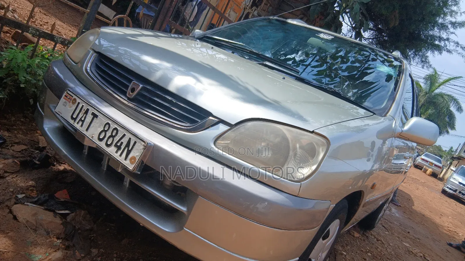 Toyota Raum 2001 Silver
