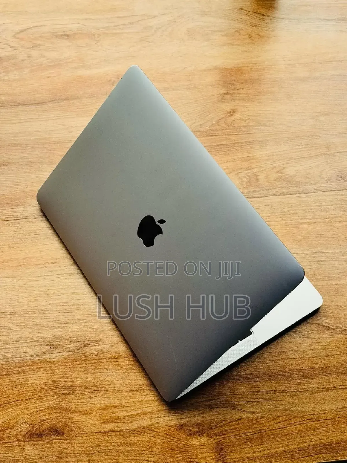 Laptop Apple MacBook Pro 2017 16GB Intel Core I5 SSD 512GB
