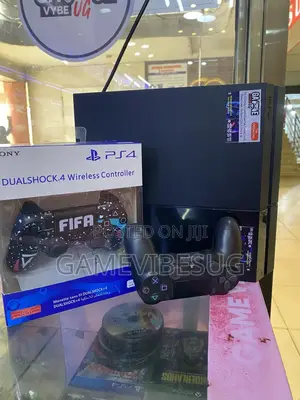 Playstation 4 Console