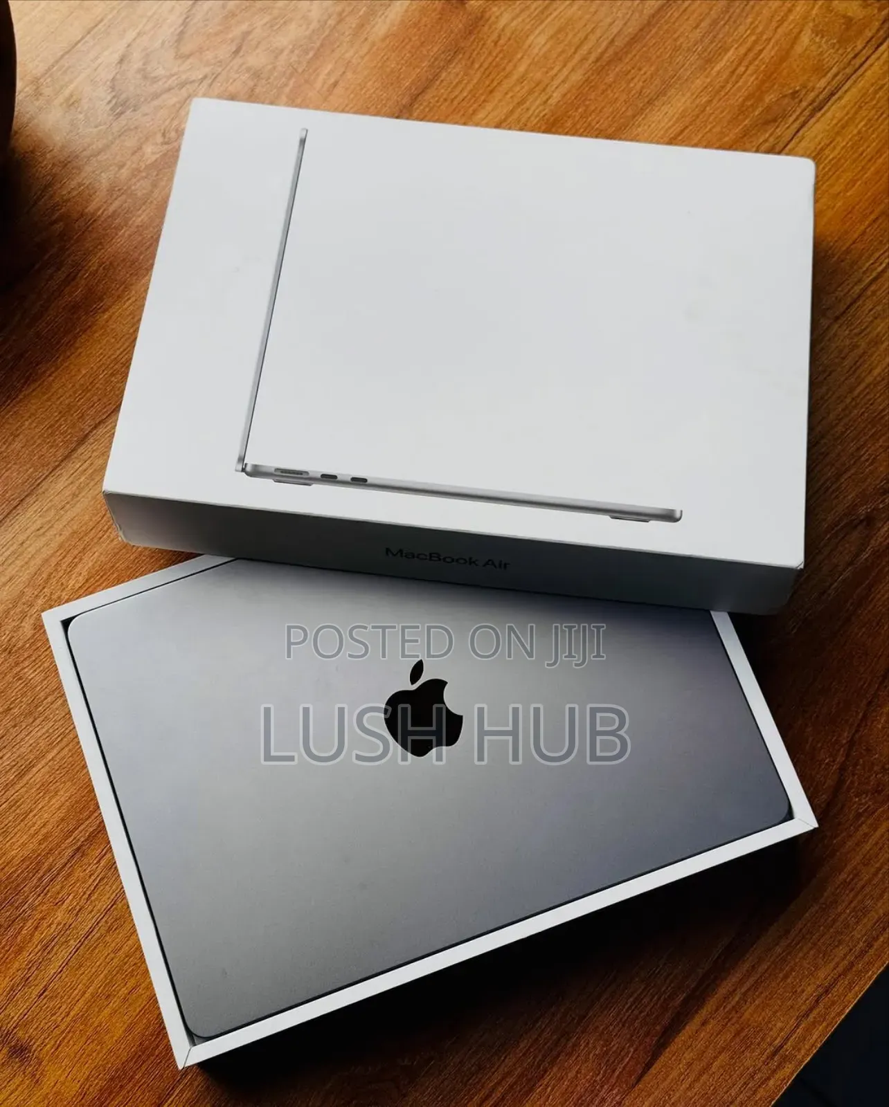 New Laptop Apple MacBook Air 8GB Intel Core M2 SSD 512GB