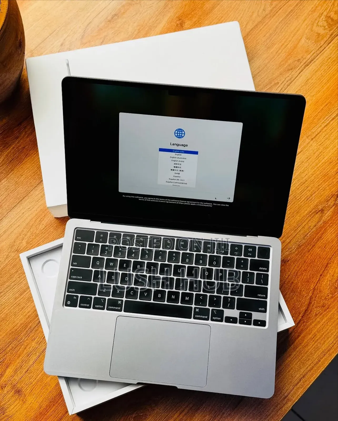 New Laptop Apple MacBook Air 8GB Intel Core M2 SSD 512GB