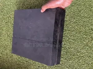 Play Station 4