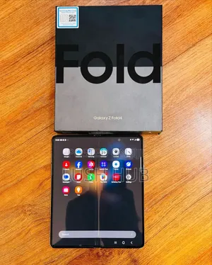 New Samsung Galaxy Z Fold4 256 GB Black