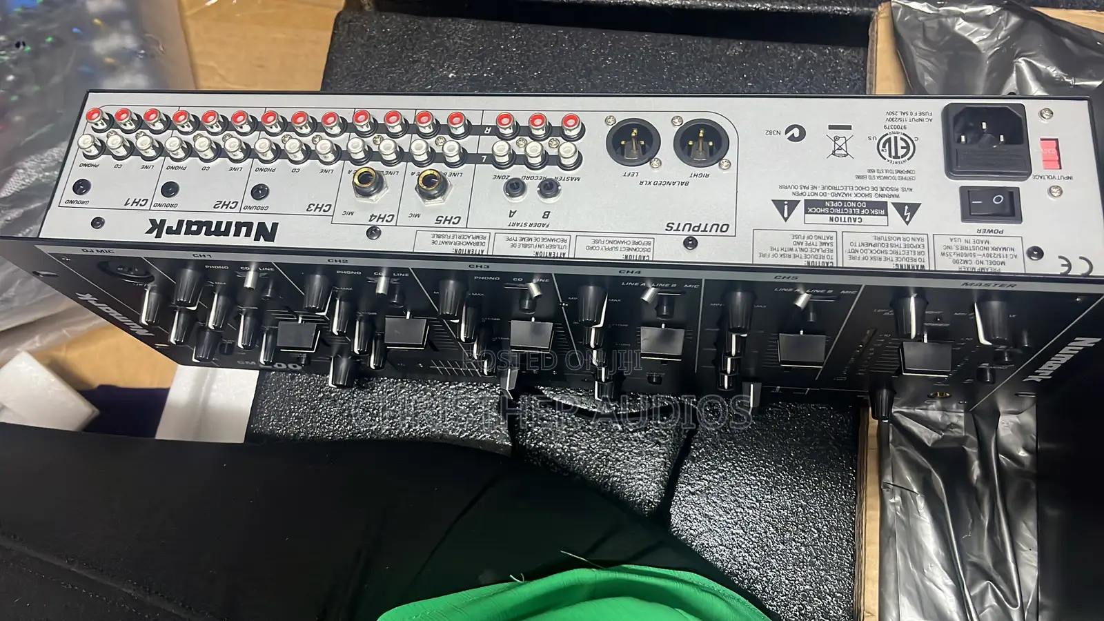 Numark Mixercm200