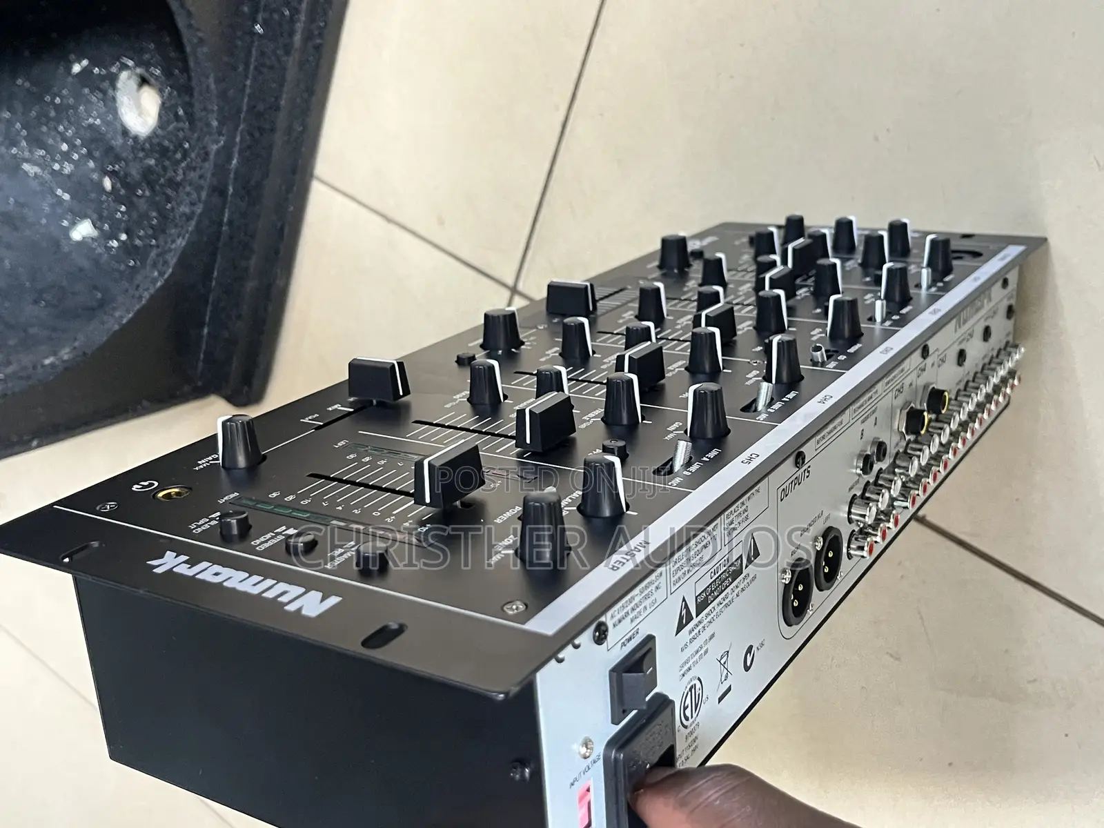 Numark Mixercm200