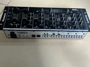 Numark Mixercm200
