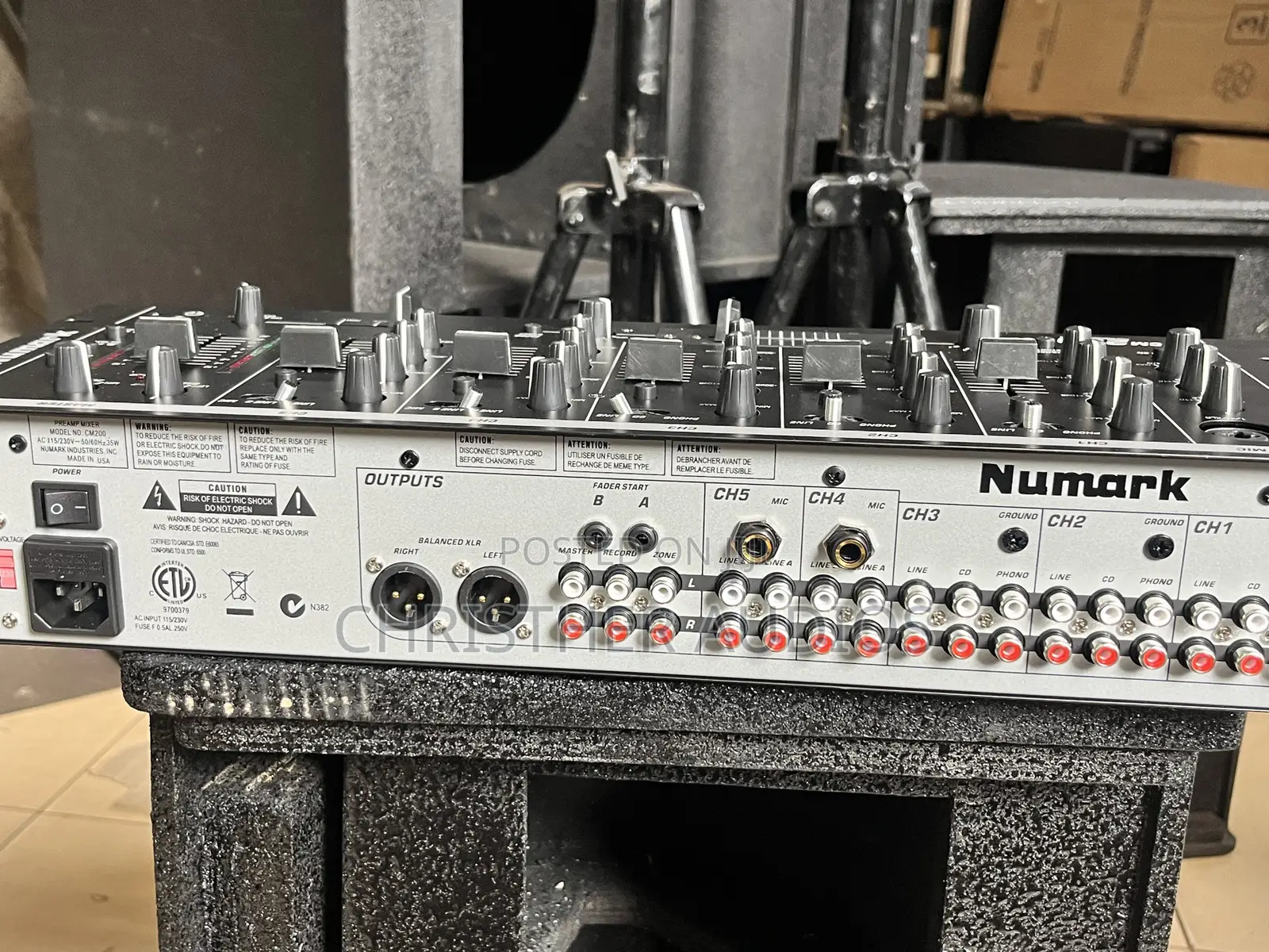 Numark Mixercm200