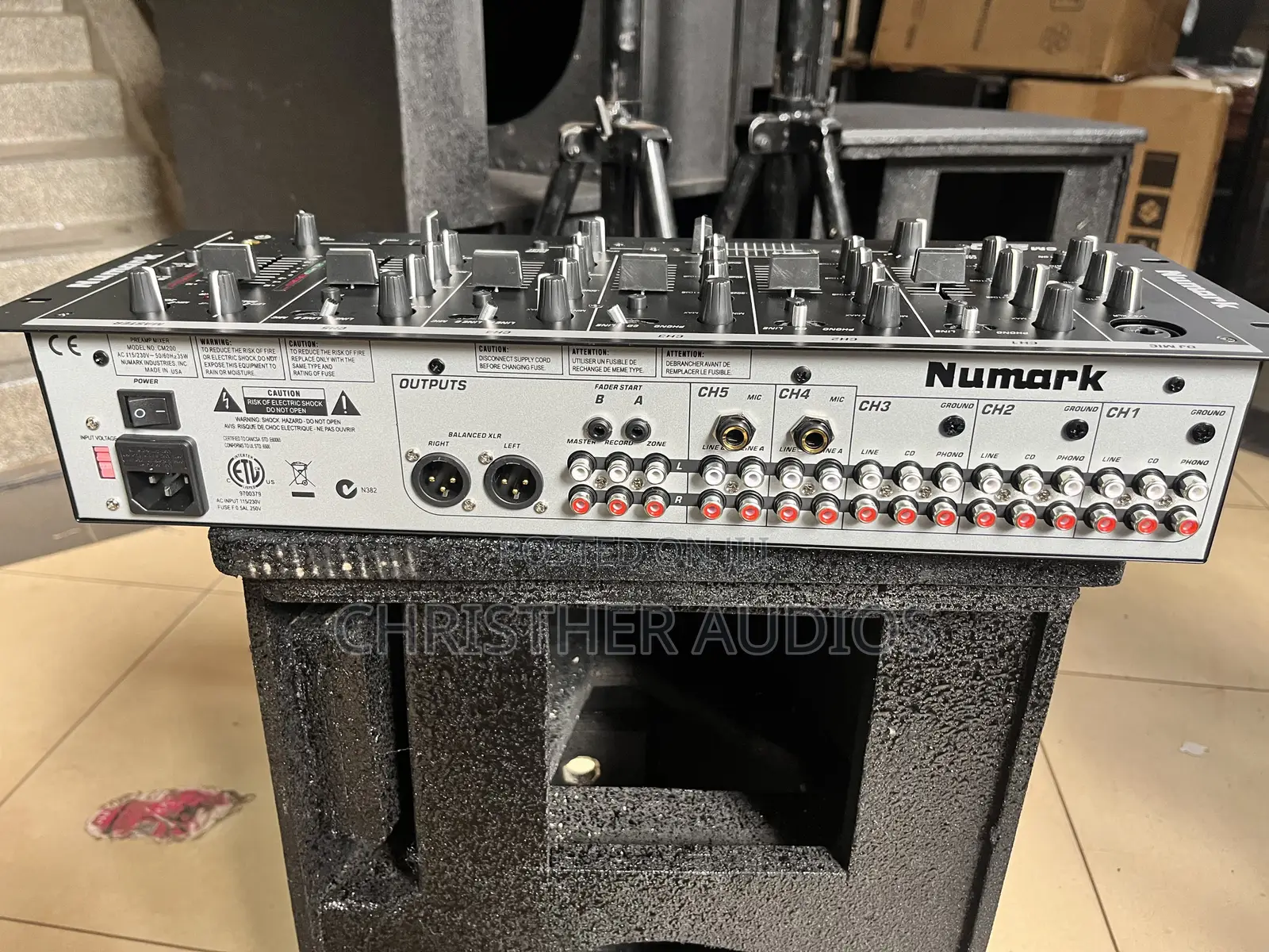 Numark Mixercm200