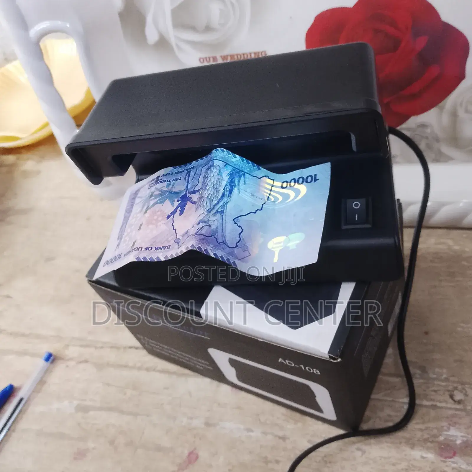 Counterfeit Money Detector