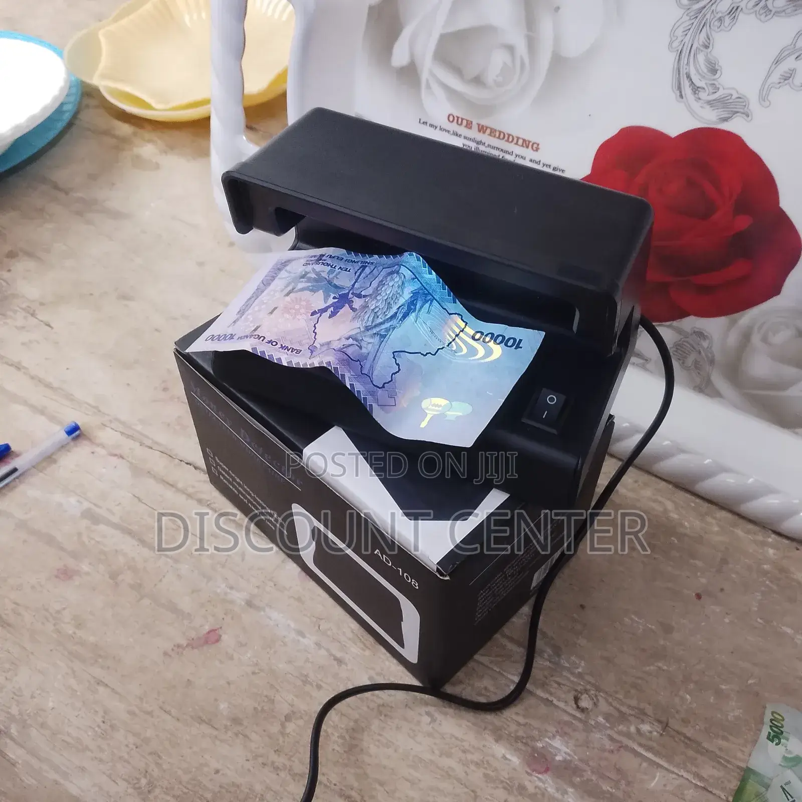 Counterfeit Money Detector