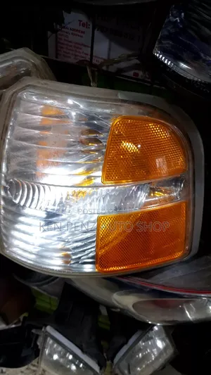 Ford Exproler 2004 Conerlamps