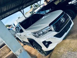 Toyota Hilux 2018 Blue