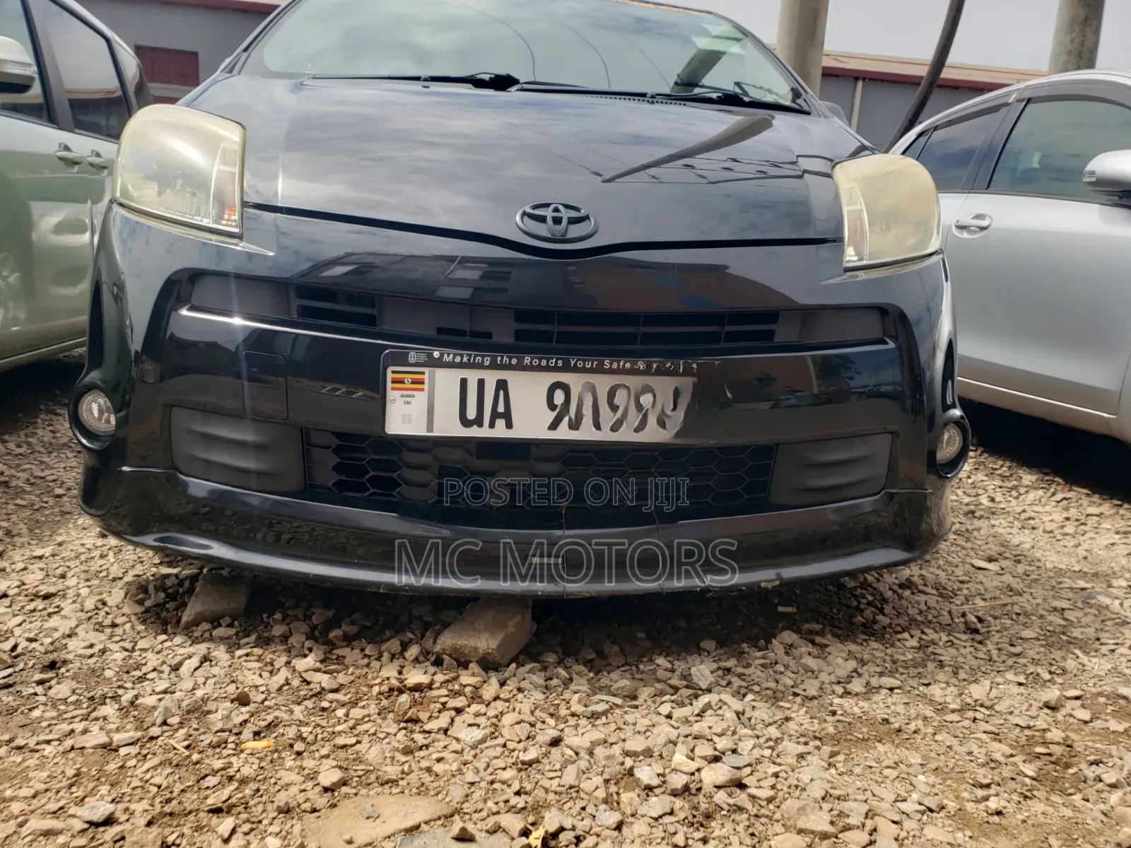 Toyota Passo Sette 1.5 AWD 2012 Black