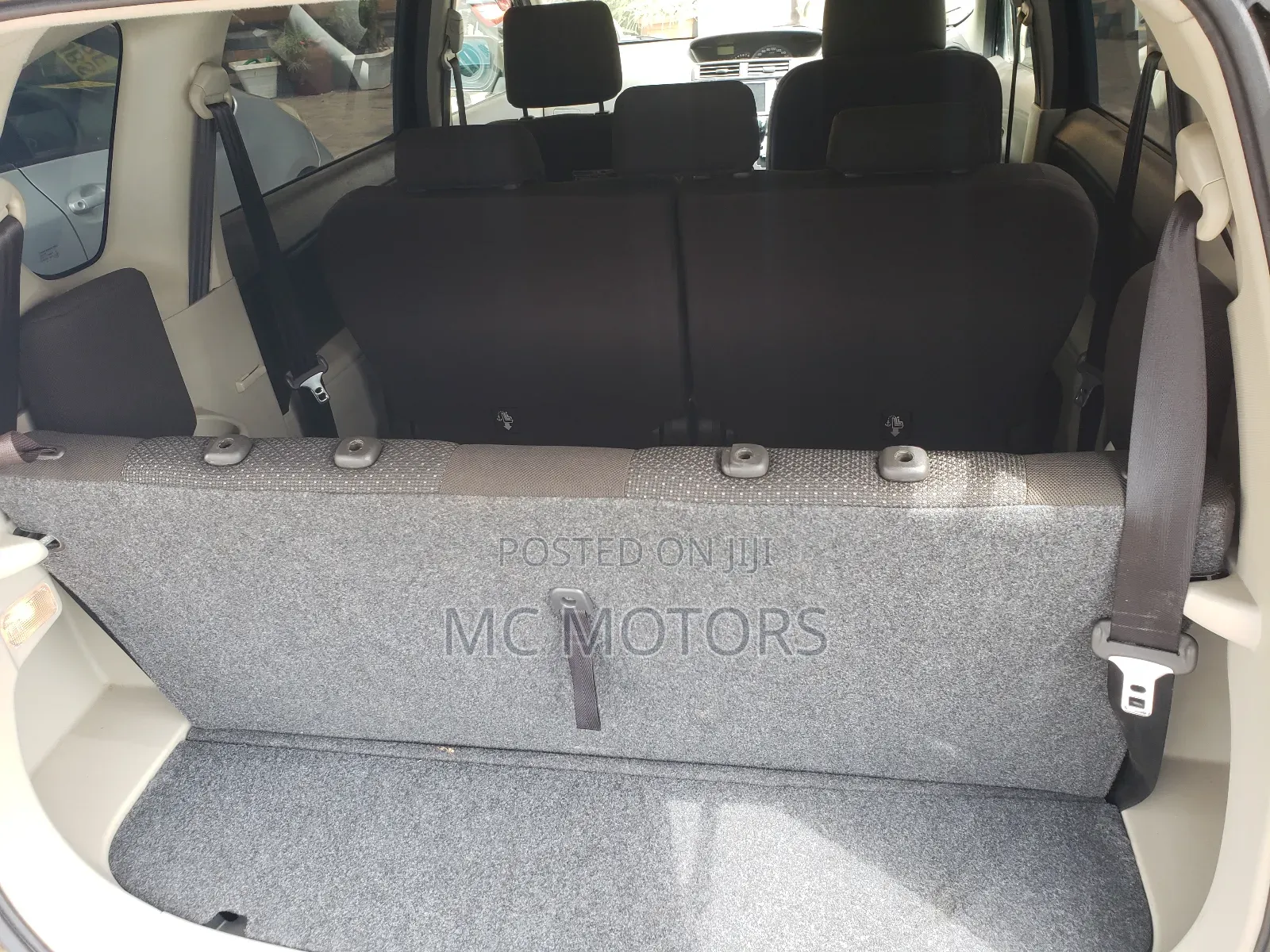 Toyota Passo Sette 1.5 AWD 2012 Black
