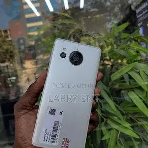 Sharp Aquos sense7 128 GB Silver