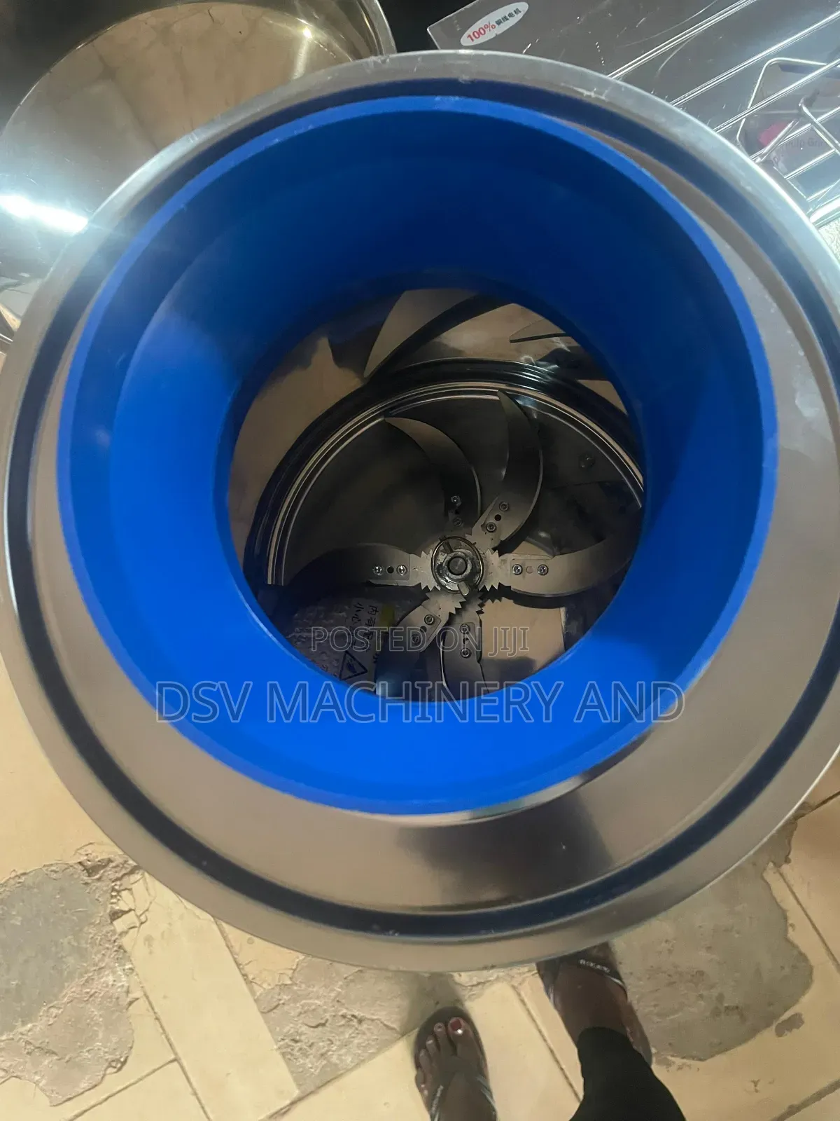 Shredder Machine. Vegetable Cutting Machine for Poultry, Animals Elect