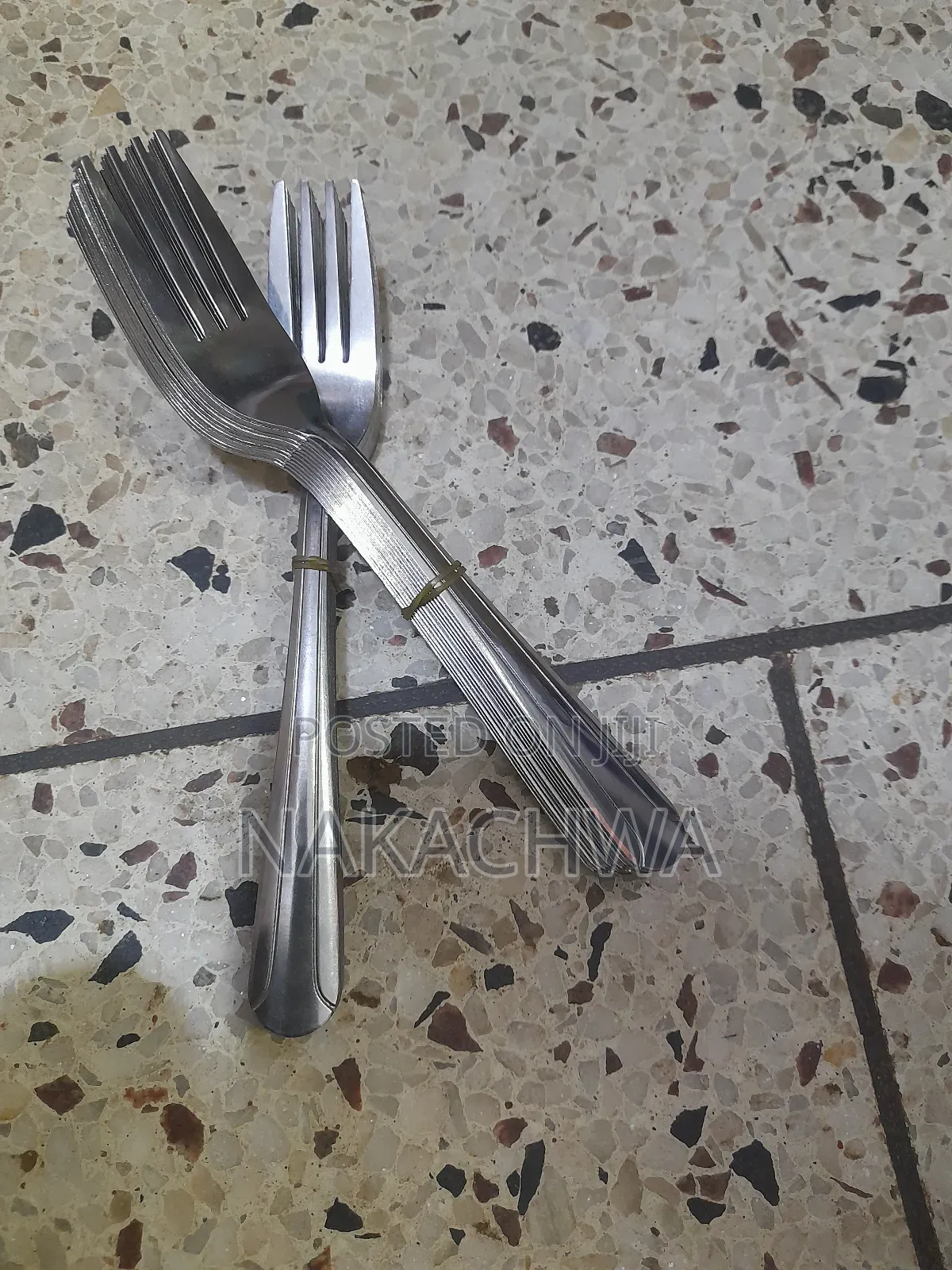 These Are Good Forks of 6 Drozens