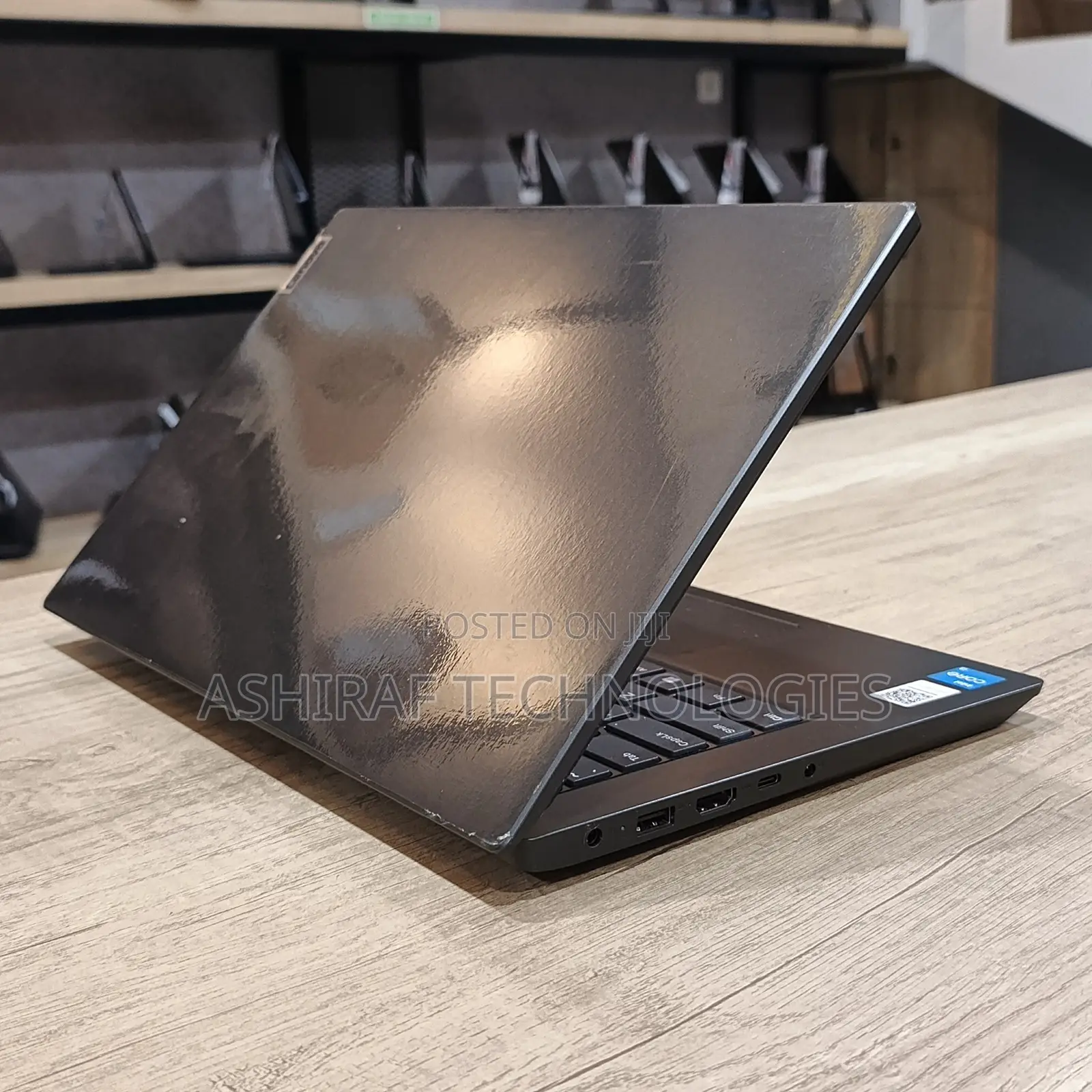 New Laptop Lenovo V14 G3 IAP 8GB Intel Core I5 SSD 256GB