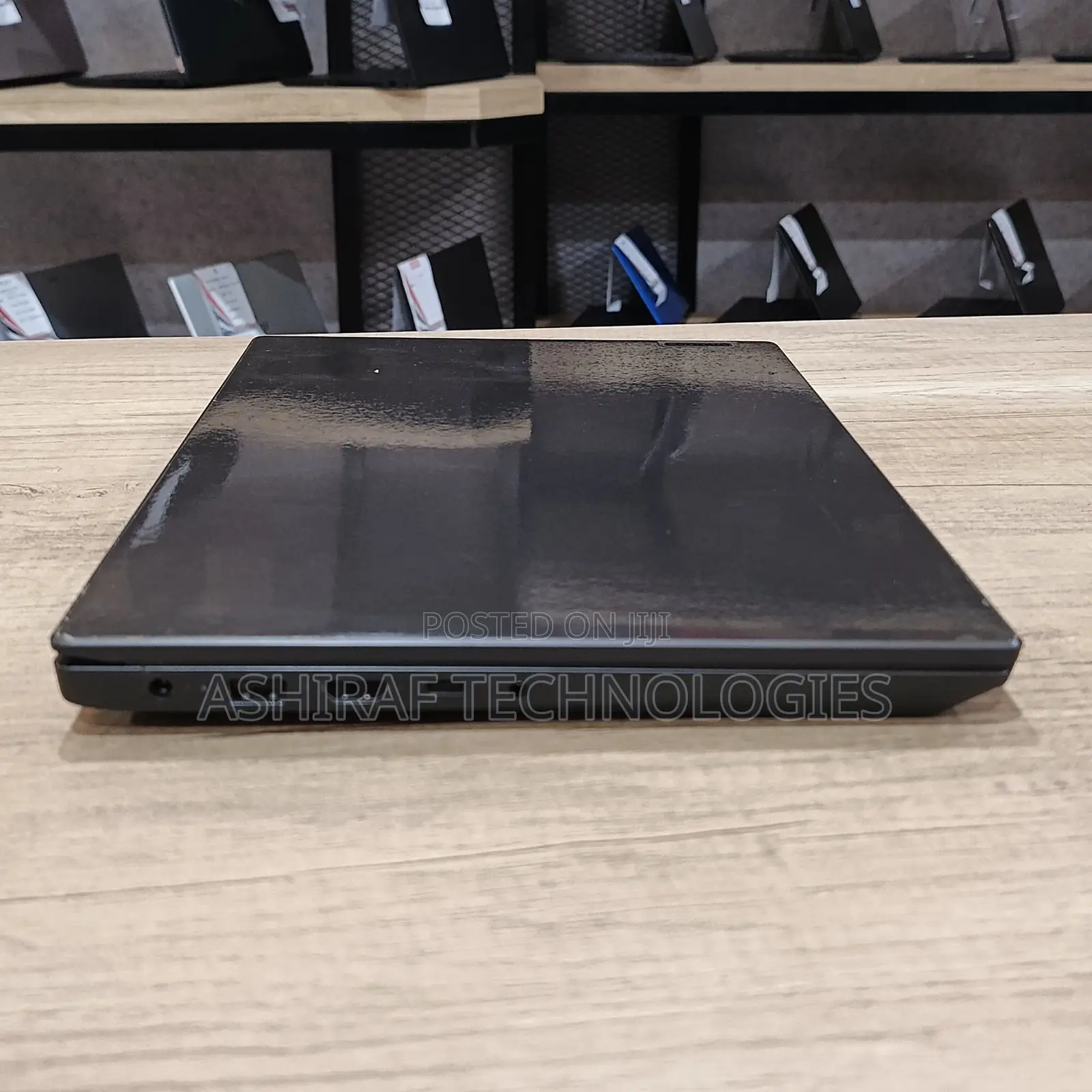 New Laptop Lenovo V14 G3 IAP 8GB Intel Core I5 SSD 256GB