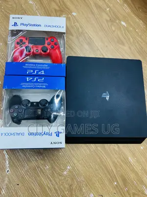 Sony Playstation 4 Slim+Games+Controllers