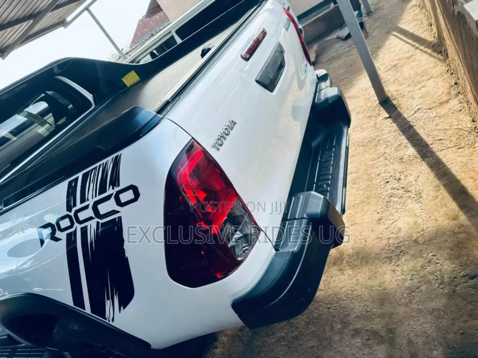 Toyota Hilux 2018 Blue