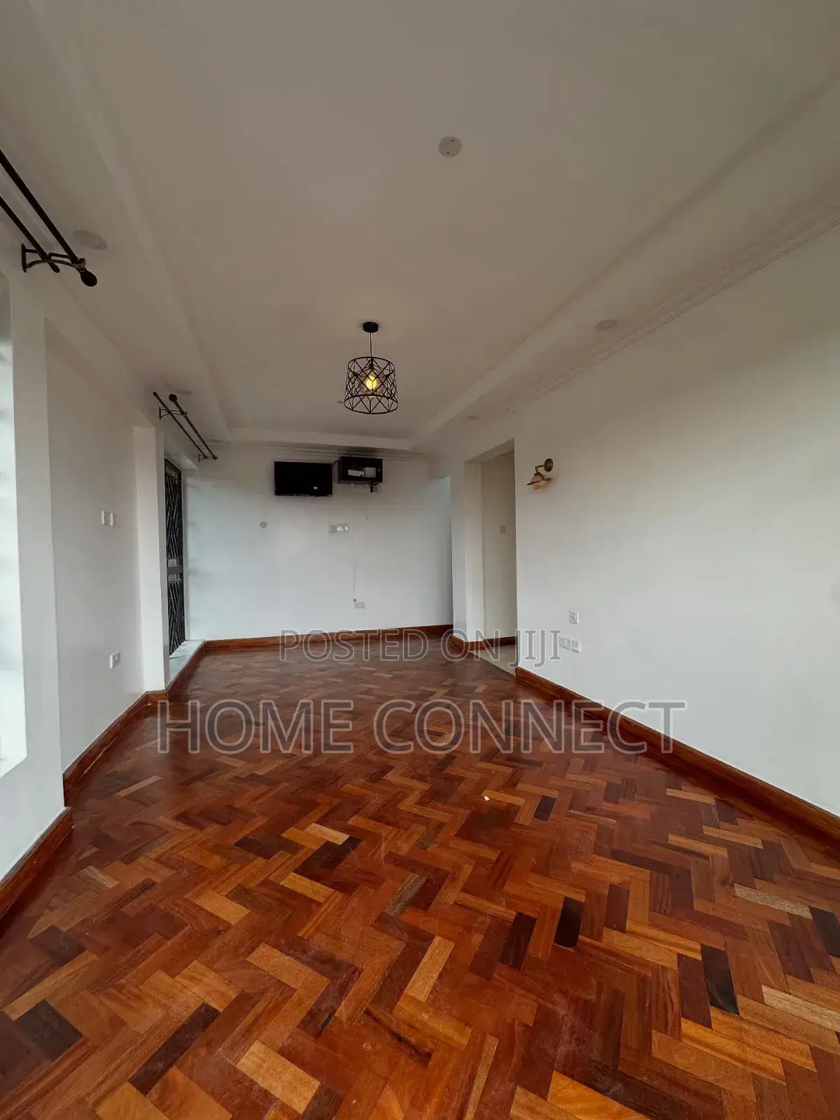 5bdrm Duplex in Munyonyo, Central Division for sale