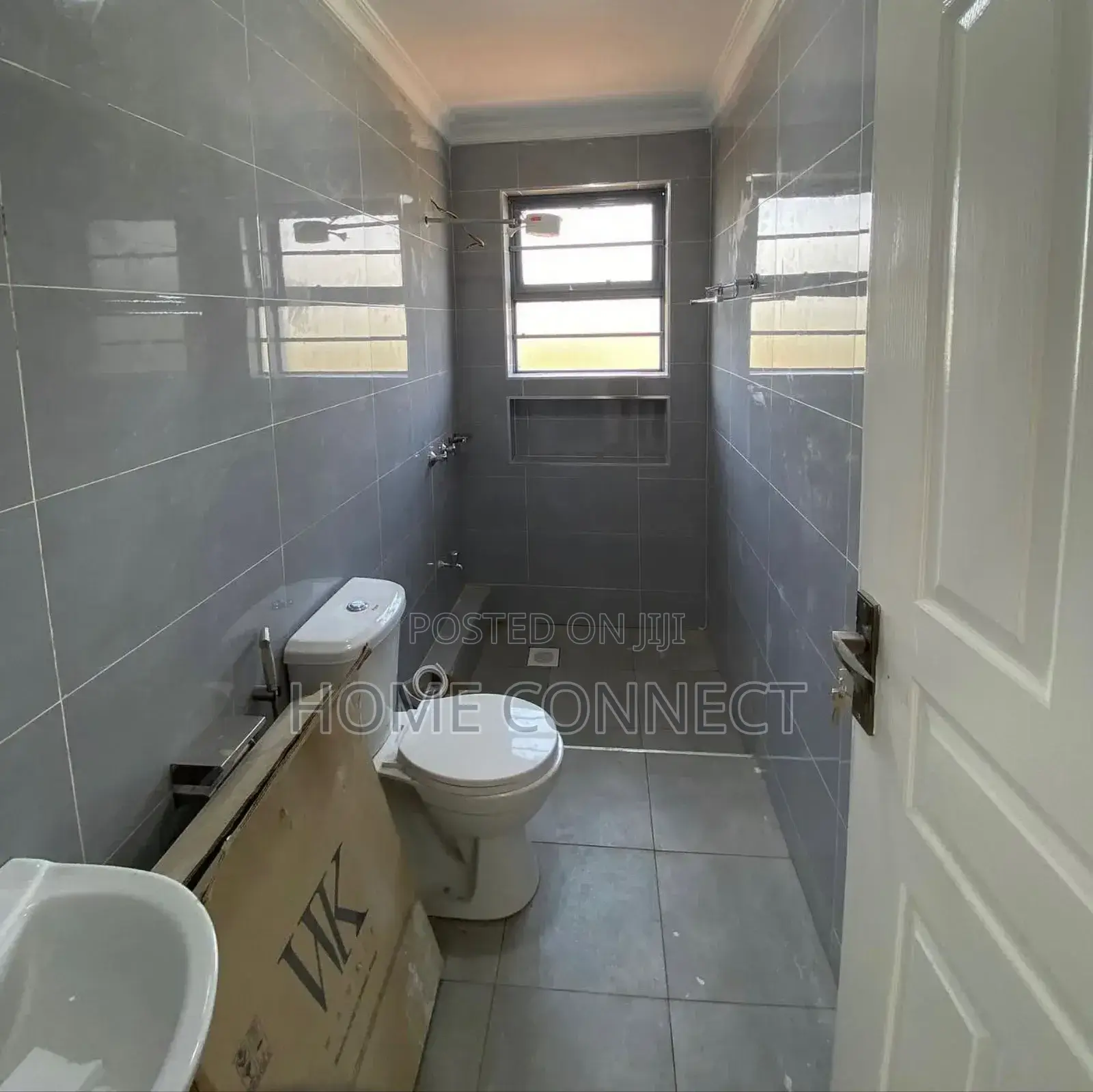 5bdrm Villa in Muyenga, Central Division for sale