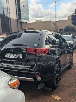 Mitsubishi Outlander 2017 Black