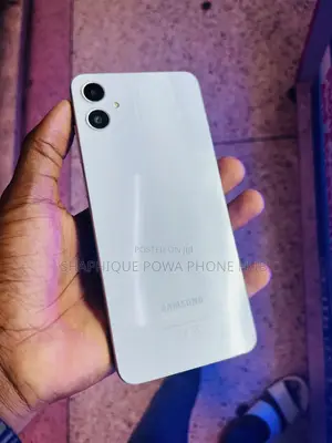 Samsung Galaxy A05 64 GB Silver