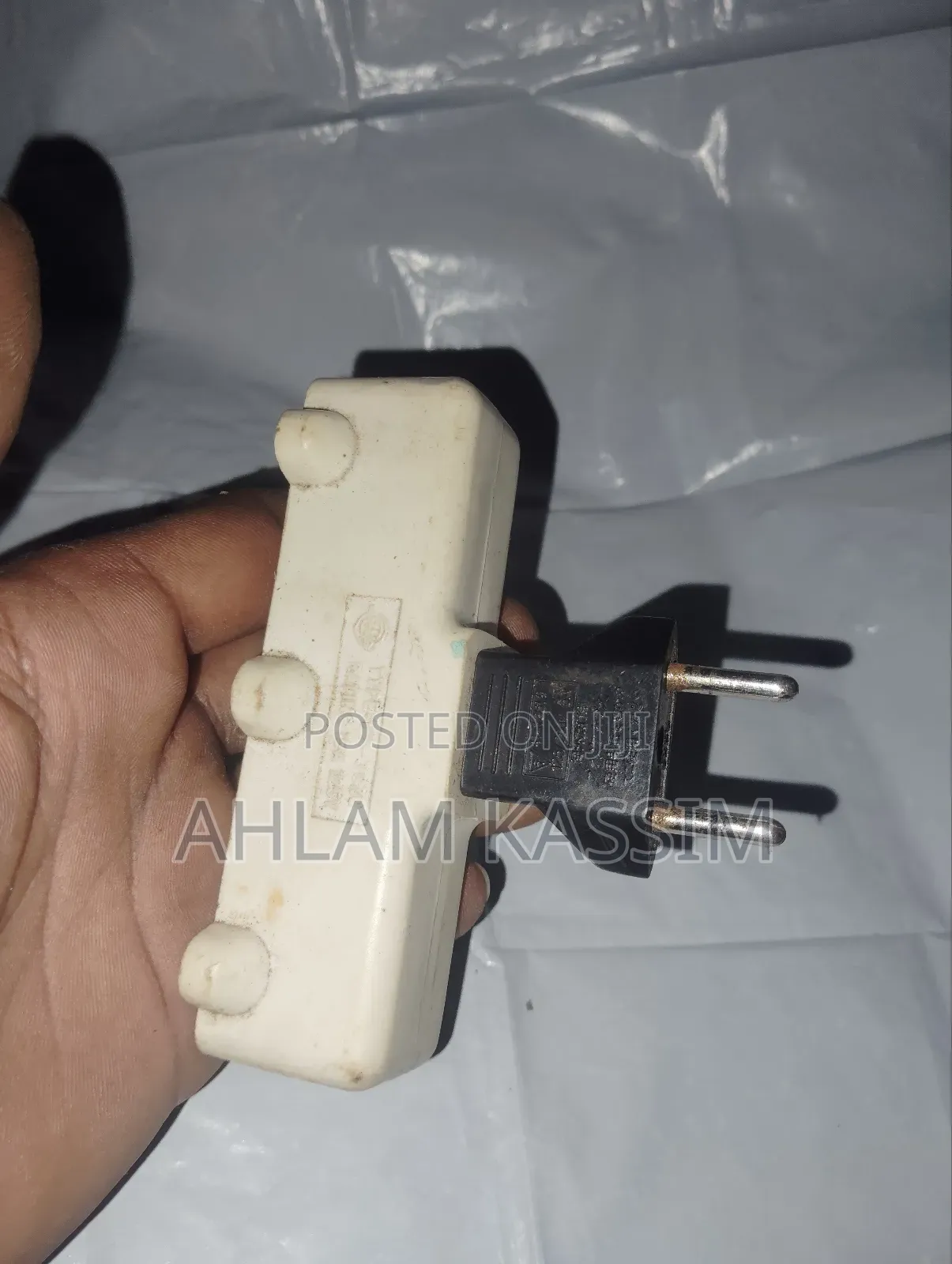 One to Three Electrical Plug Outlet Triplicator