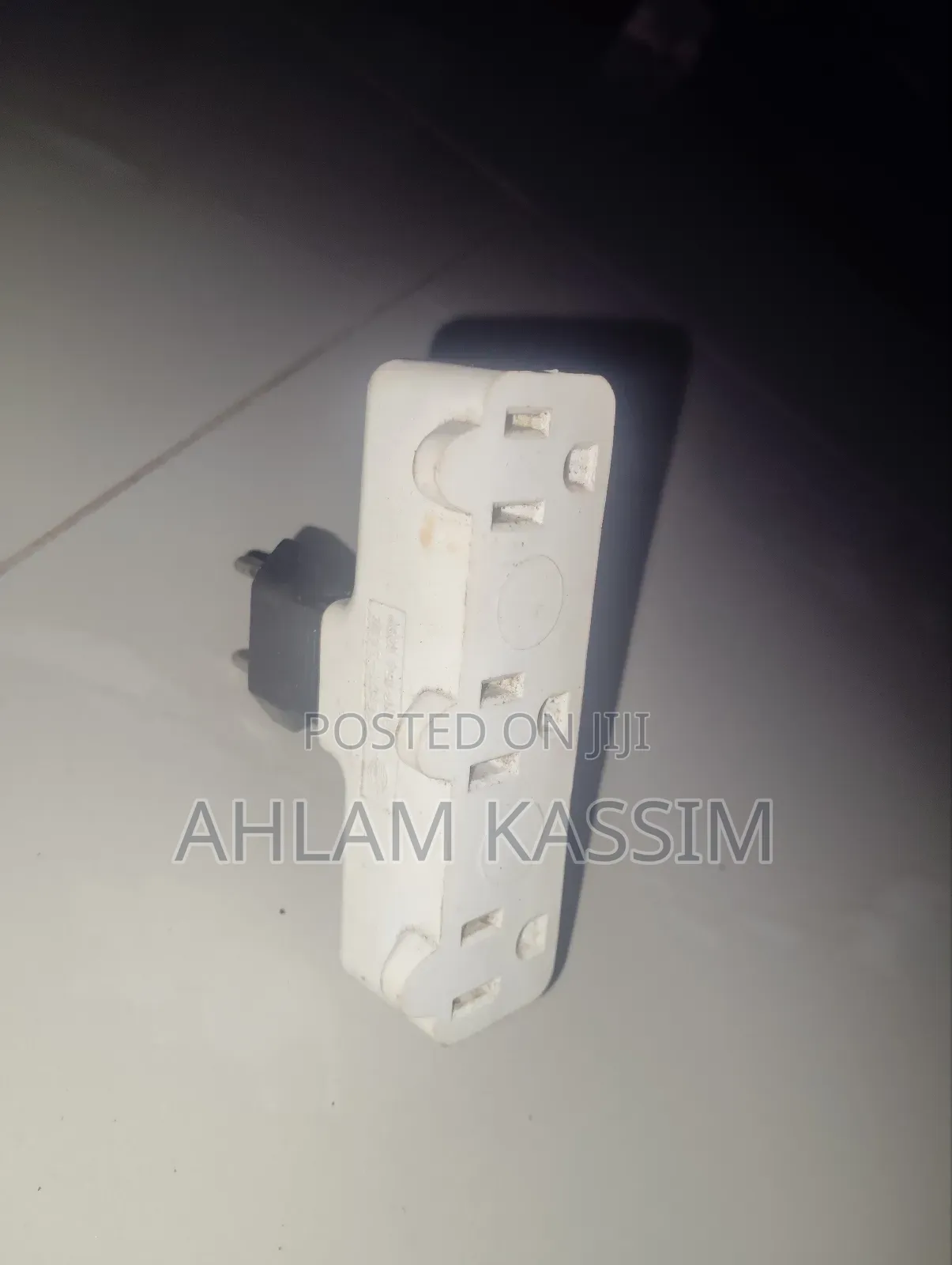One to Three Electrical Plug Outlet Triplicator