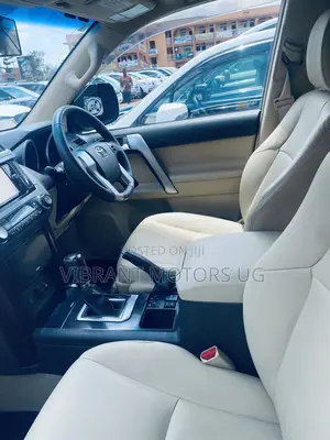 Toyota Land Cruiser Prado 2.8 D-4D 2016 White