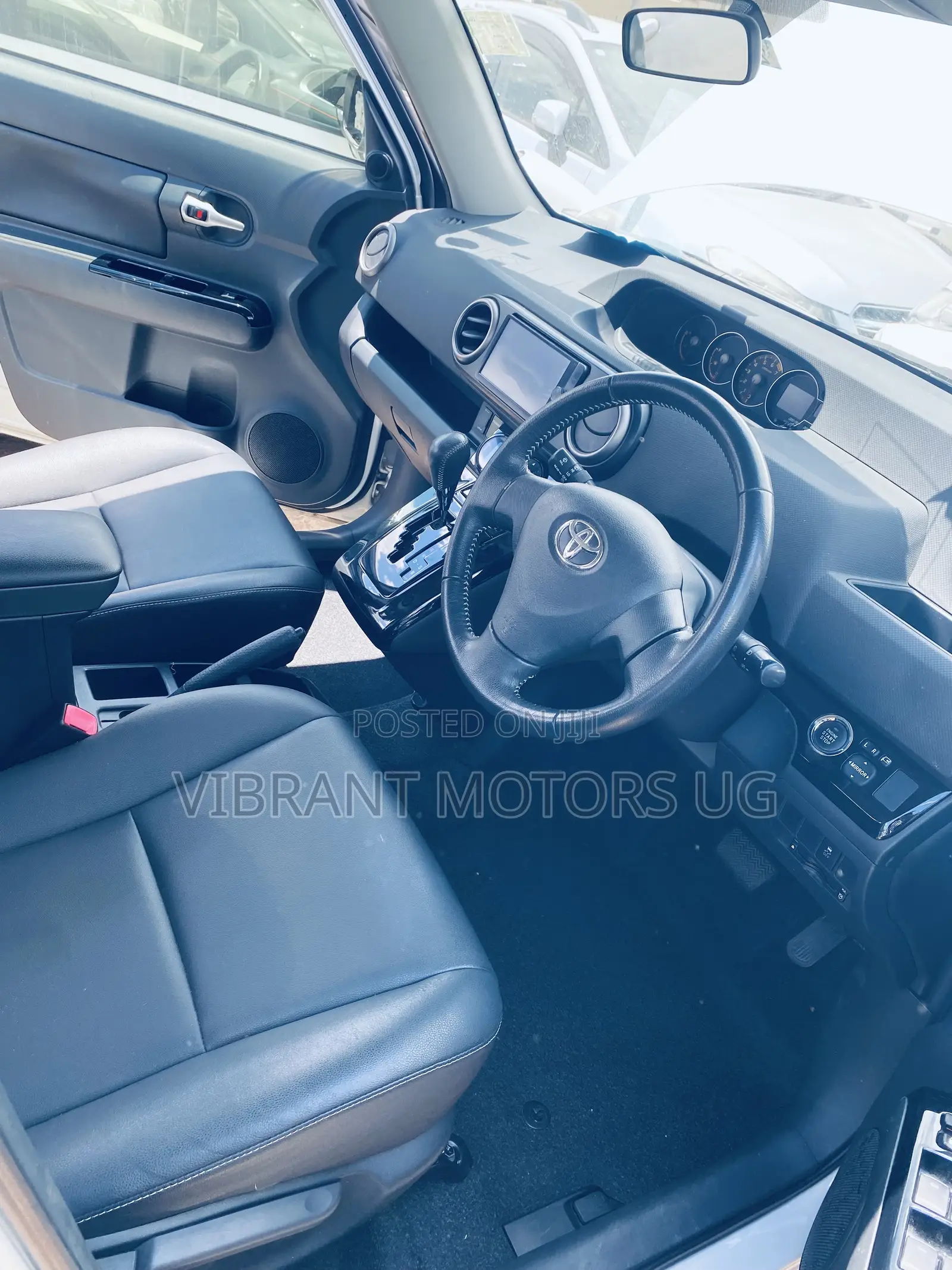 Toyota Corolla Rumion 2012 Silver