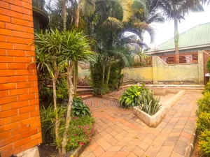 Furnished 8bdrm Mansion in Entebbe Katabi for sale