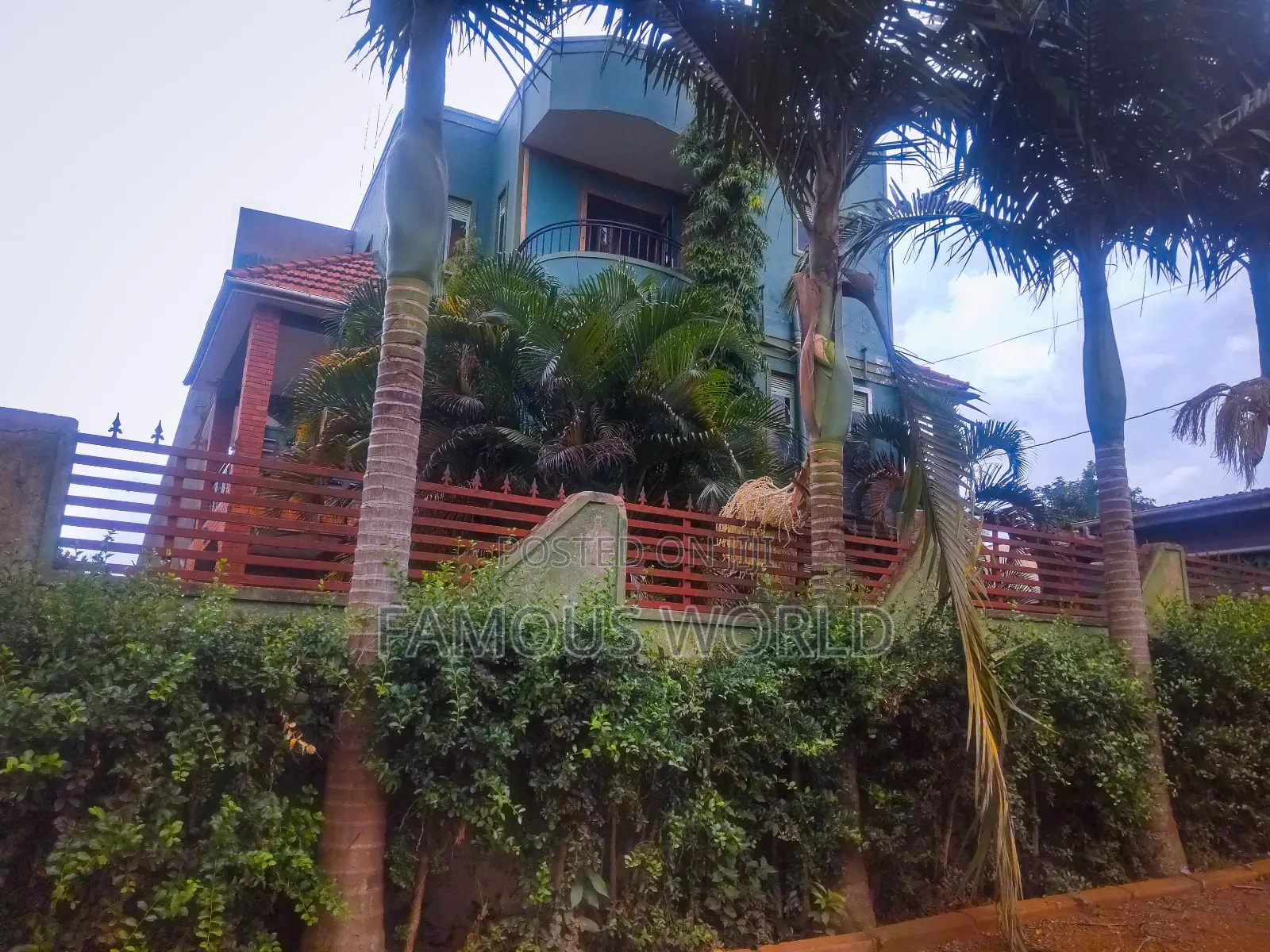 Furnished 8bdrm Mansion in Entebbe Katabi for sale