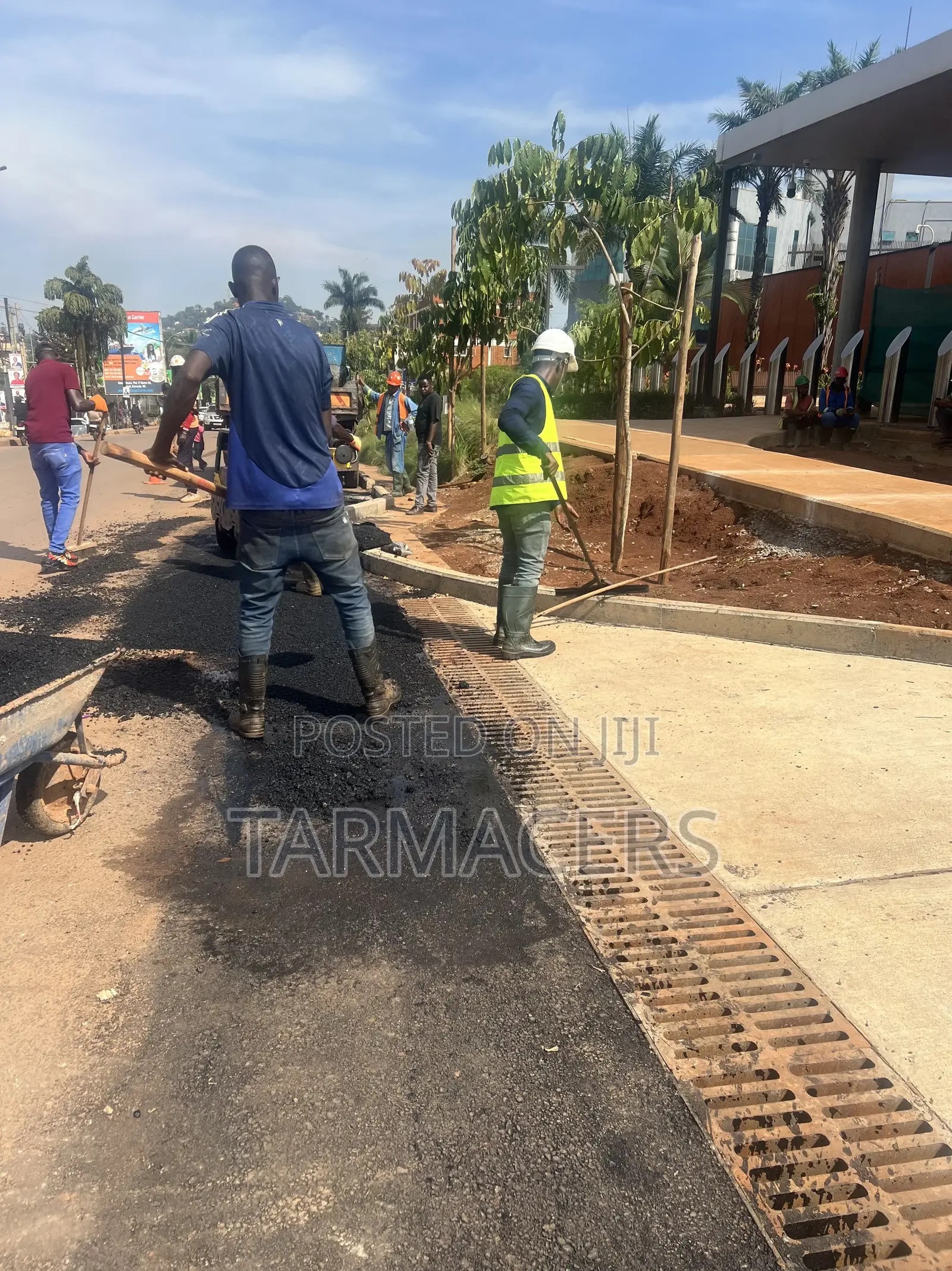 Corporate Parking Lot Asphalting