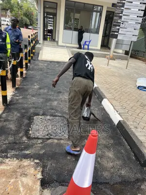 Walkway Asphalting