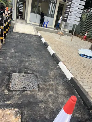 Road Curb Painting