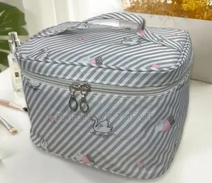 New Waterproof Make Up and Cosmetics Travel Storage Bag