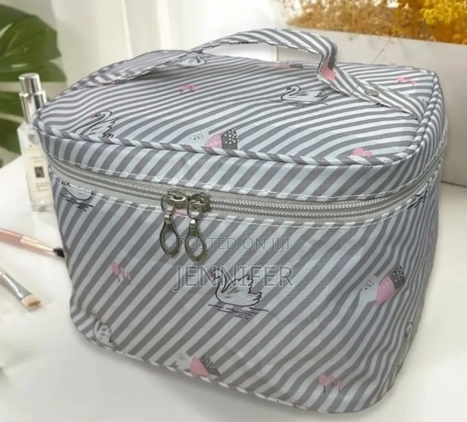 New Waterproof Make Up and Cosmetics Travel Storage Bag