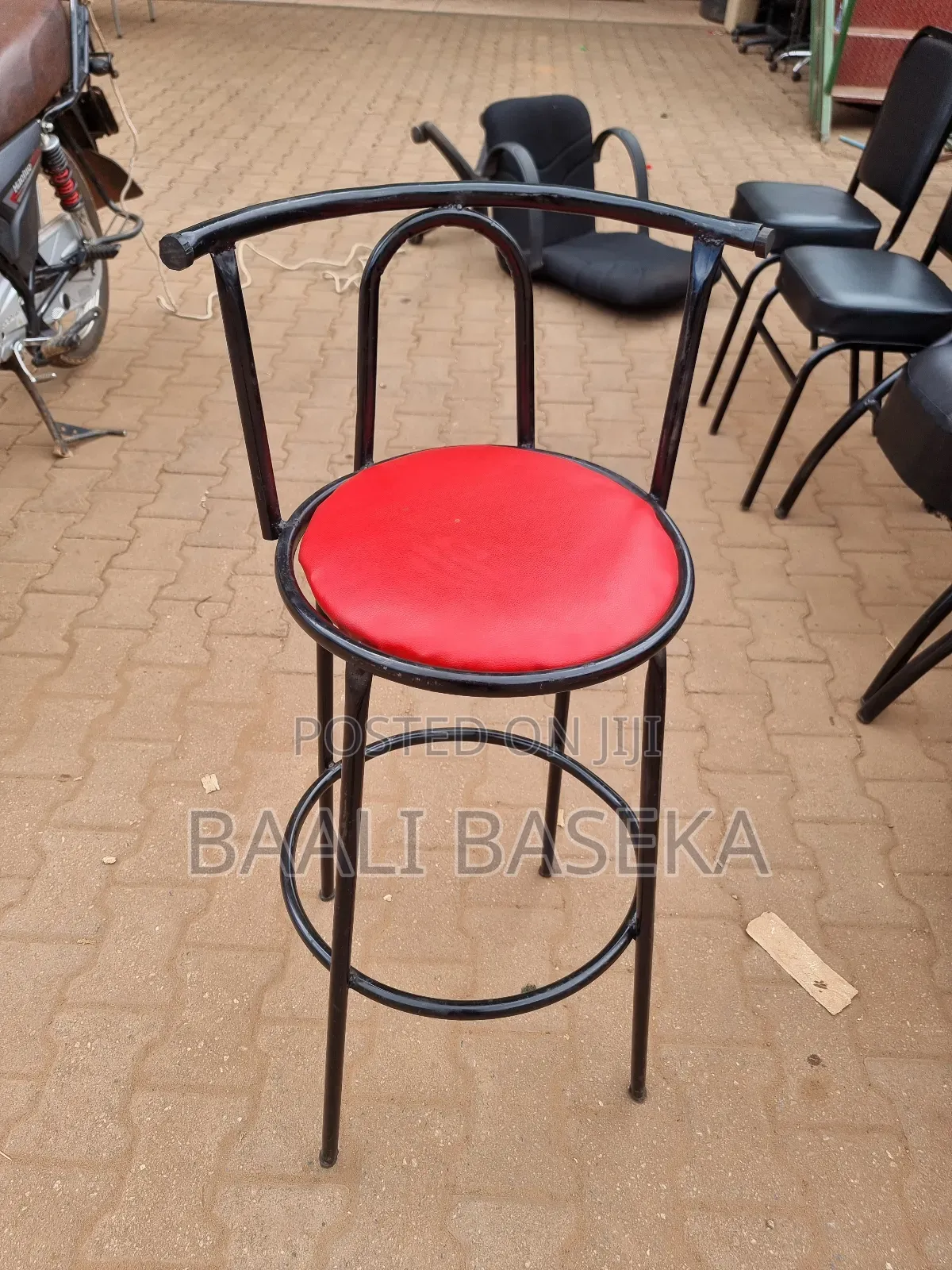 Relaxing Bar Chairs/Affordable Price