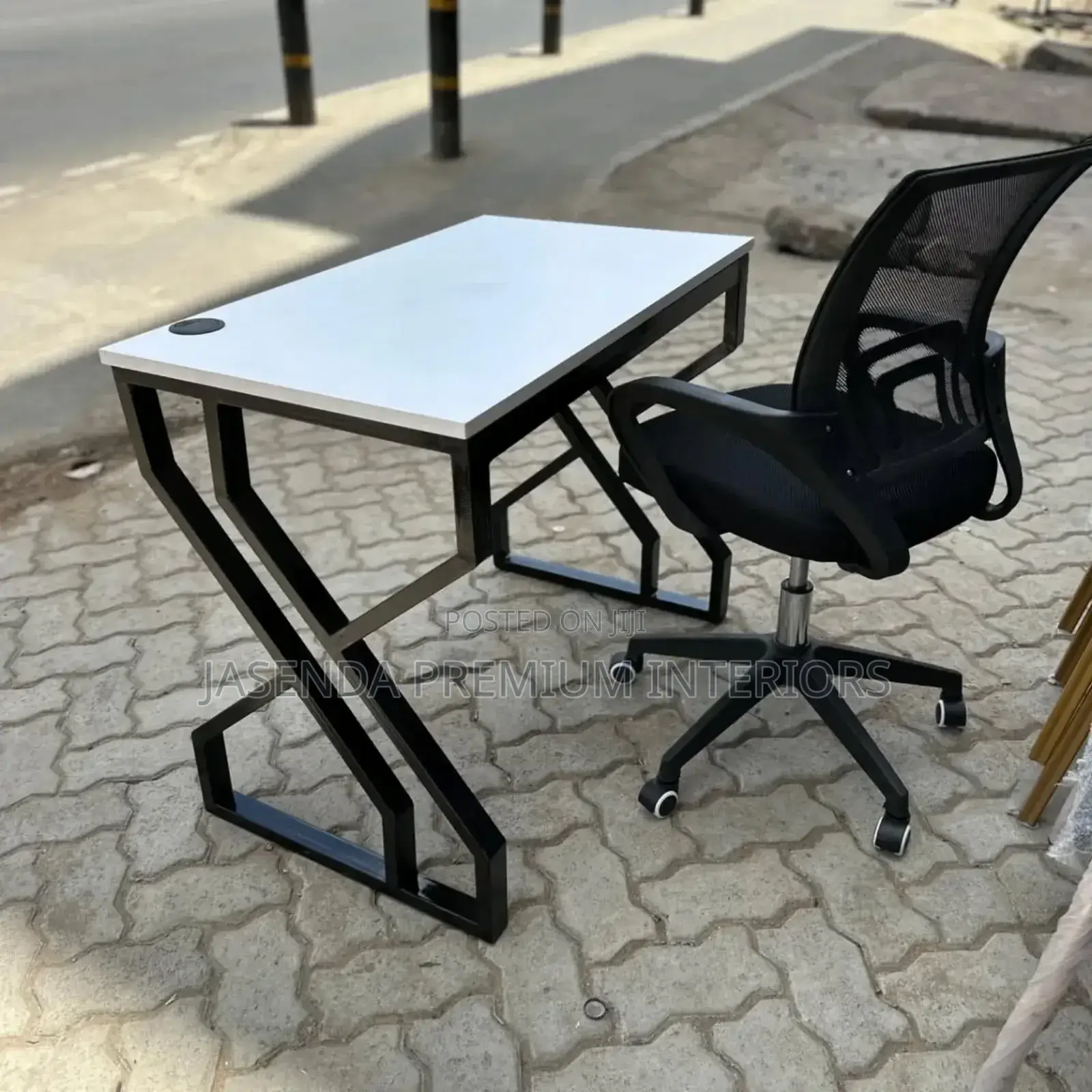 Modern Office Table/Office Table/Reading Desk/Offices Tables30