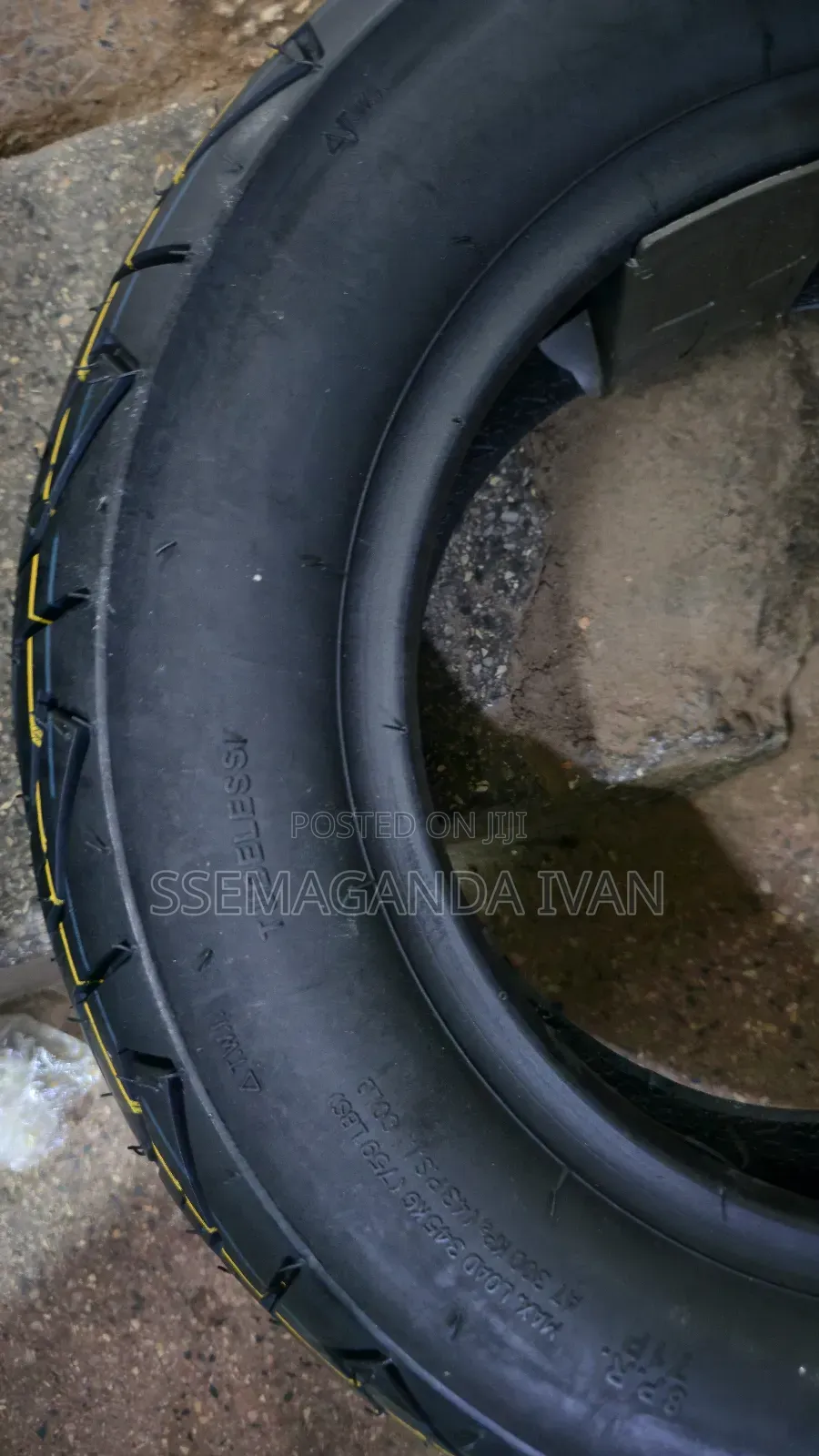 120/90-10 Tubeless Tyres