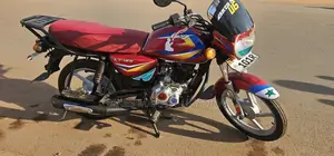 Bajaj CT 125X 2022 Red